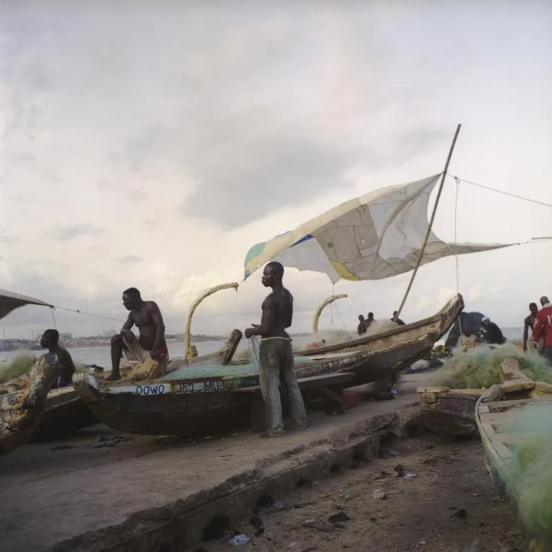 Denis. Dailleux, La voile à James Town, Ghana, 2009. Galerie Peter Sillem
