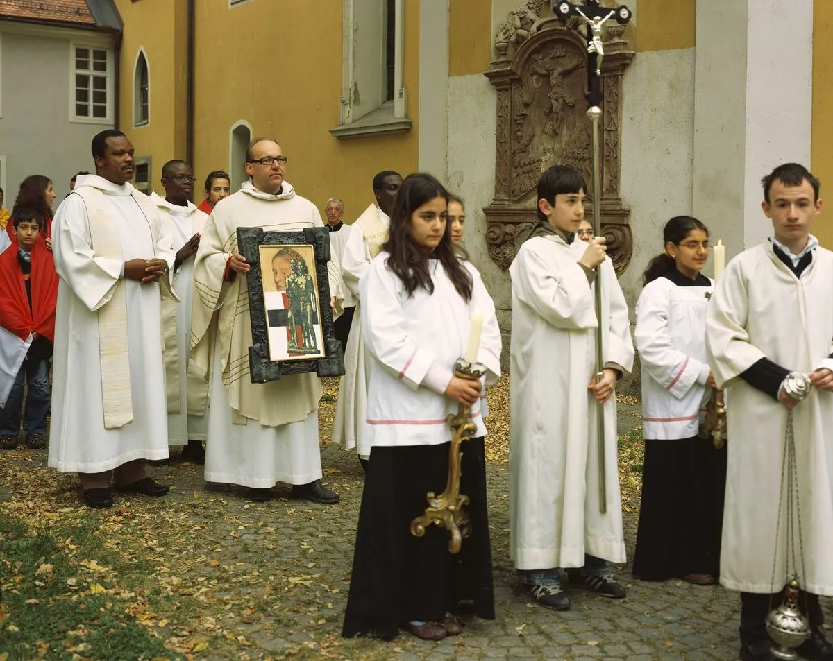 IRWIN, Procession, Graz, 2008