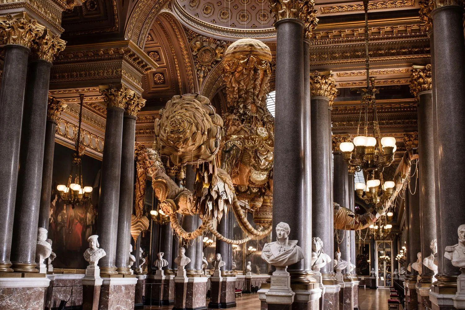 Joana Vasconcelos, Golden Valkyrie, 2012