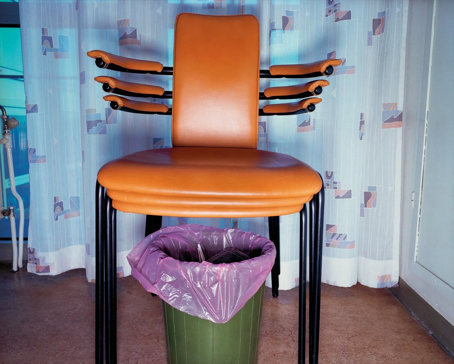 Lars Tunbjörk, Office, 29: Tax authority, Stockholm 1994