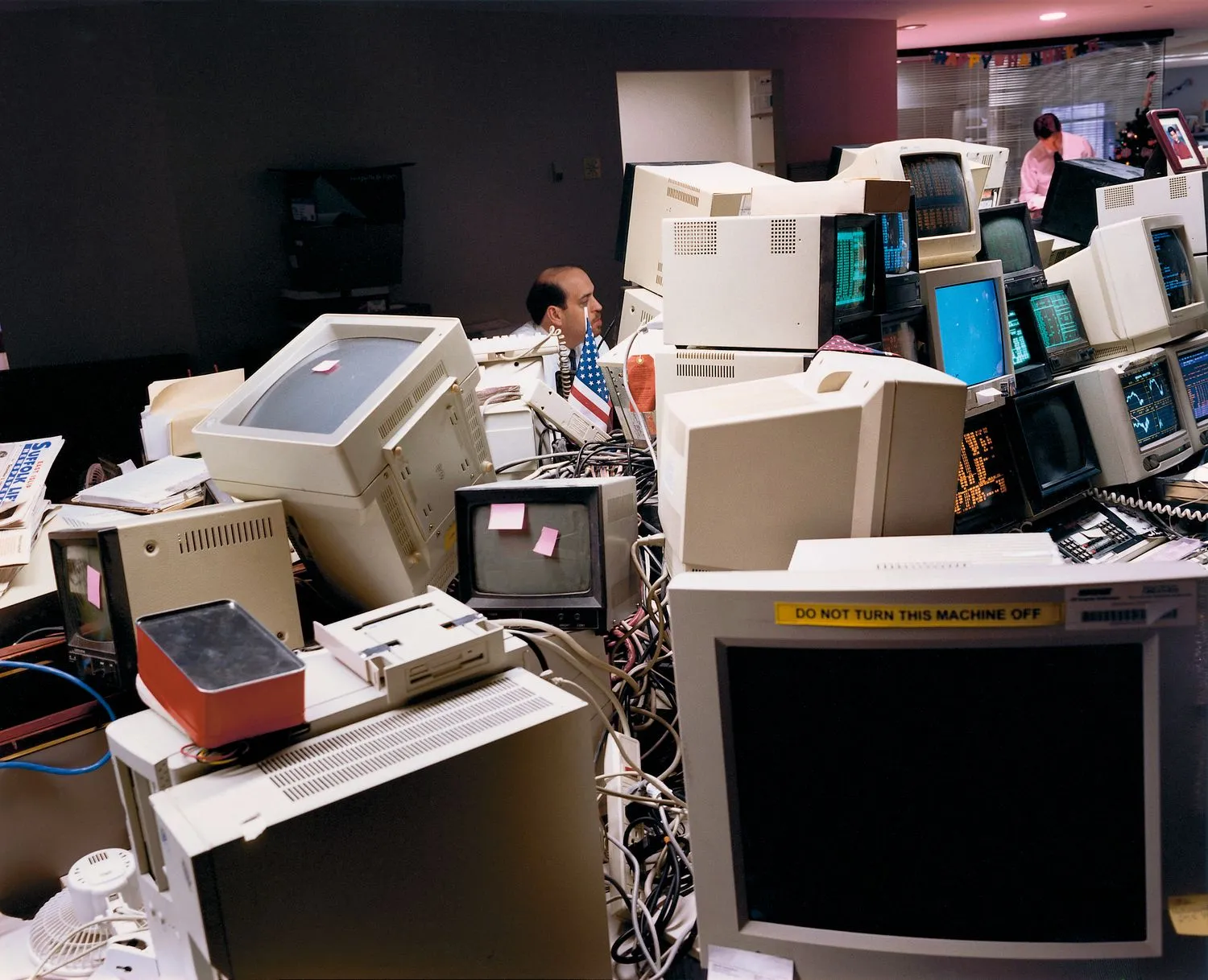 Lars Tunbjörk, Office, 70: Stockbroker, New York 1997