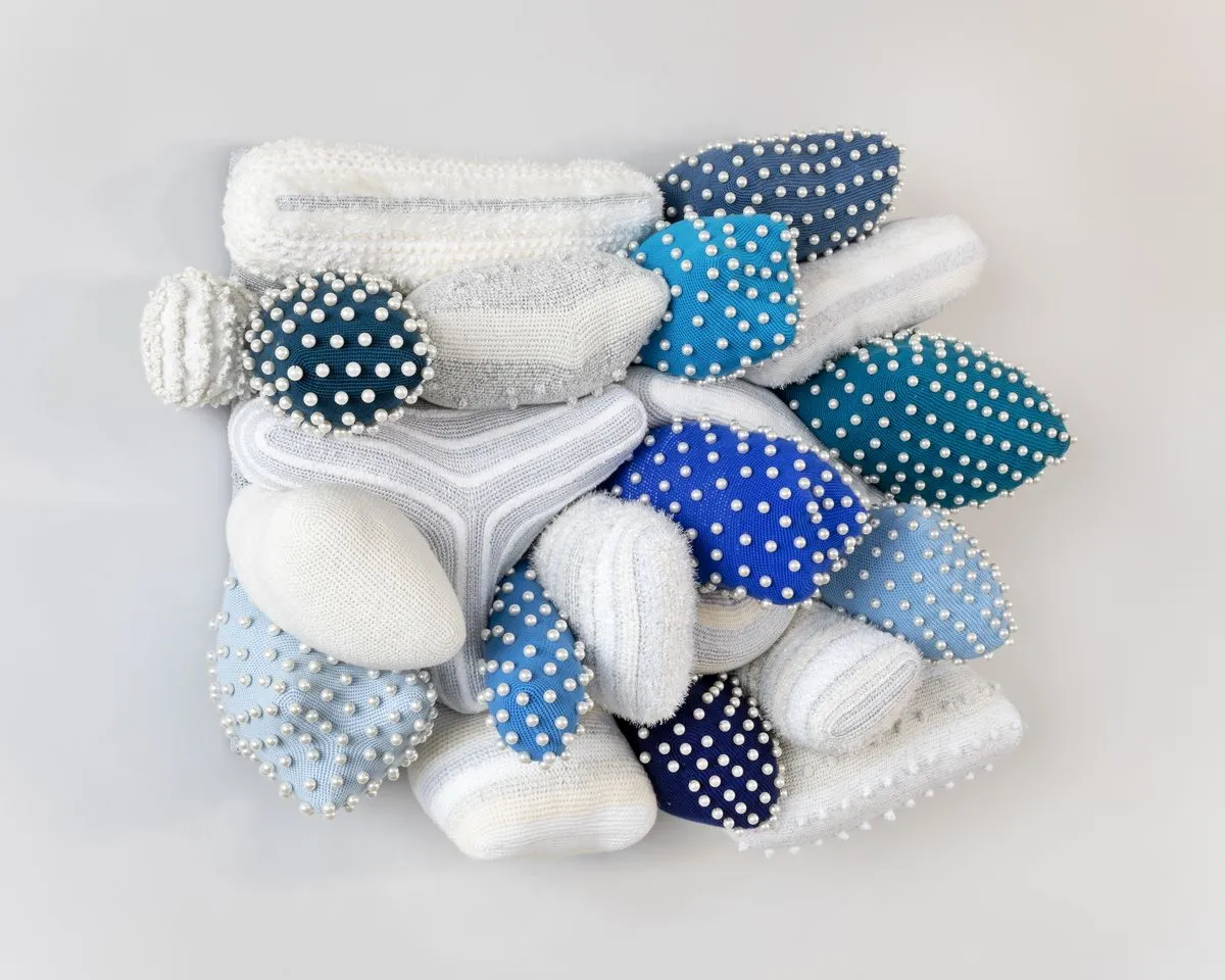 Joana Vasconcelos, Blue Moon, 2019
