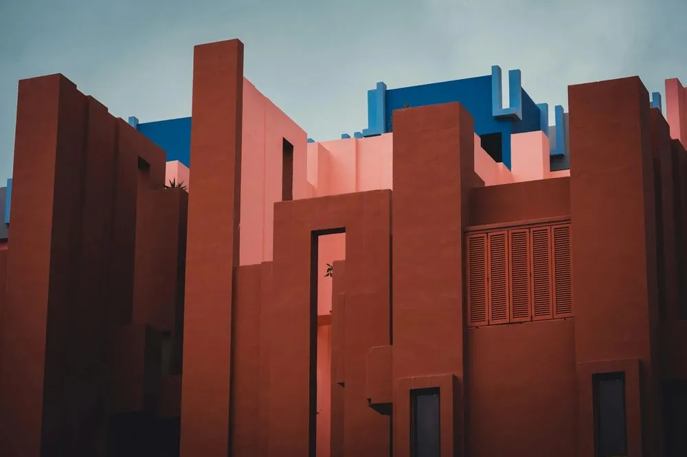 Ricardo Bofill, Facade of La Muralla Roja Apartment Complex in Manzanera, Calpe, Spain