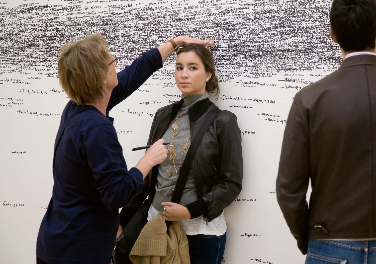 Roman Ondák, Measuring the Universe, 2007