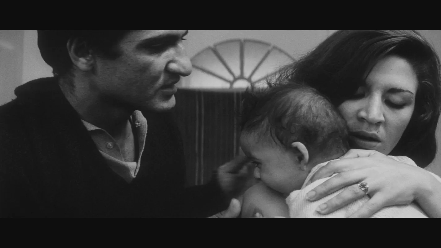 Brick and Mirror (1962) by Ebrahim Golestan, Iranian New Wave